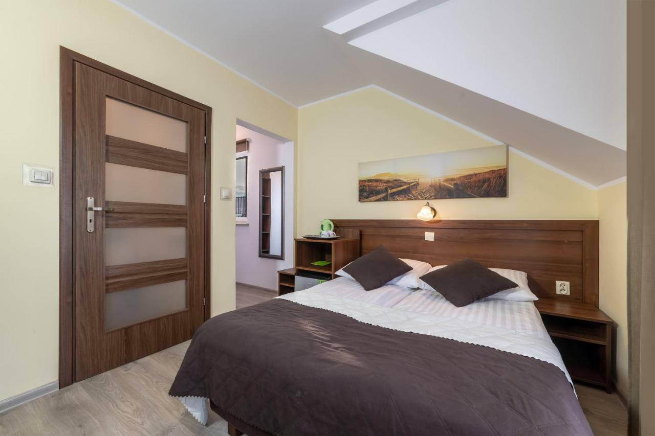 Ferienwohnung Dom Jastrzebia Z Basenem I Jacuzzi Jastrzębia Góra Exterior foto